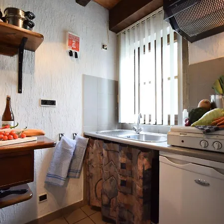 Semesterbostad Tranquil Holiday In Houffalize With Barbecue *